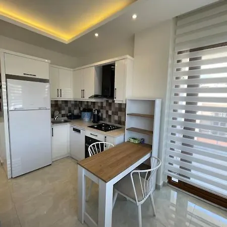 Denize Cok Yakin. Sifir Bina * Alanya