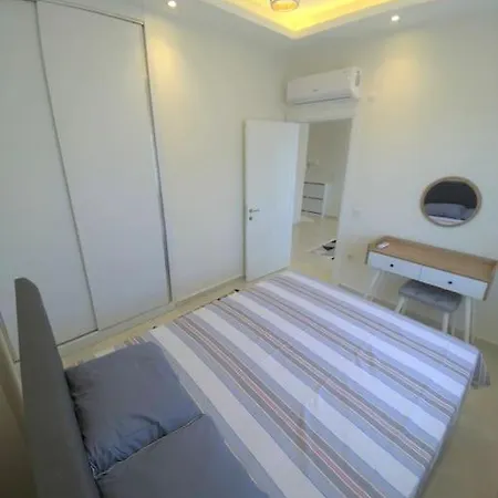 Denize Cok Yakin. Sifir Bina Alanya