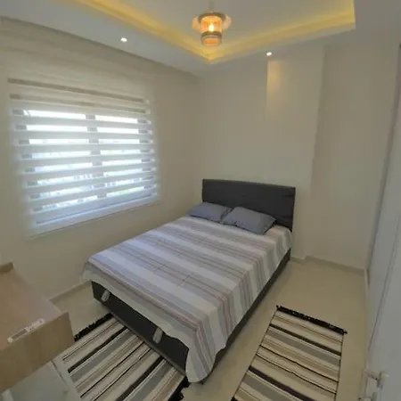 Daire Denize Cok Yakin. Sifir Bina Alanya